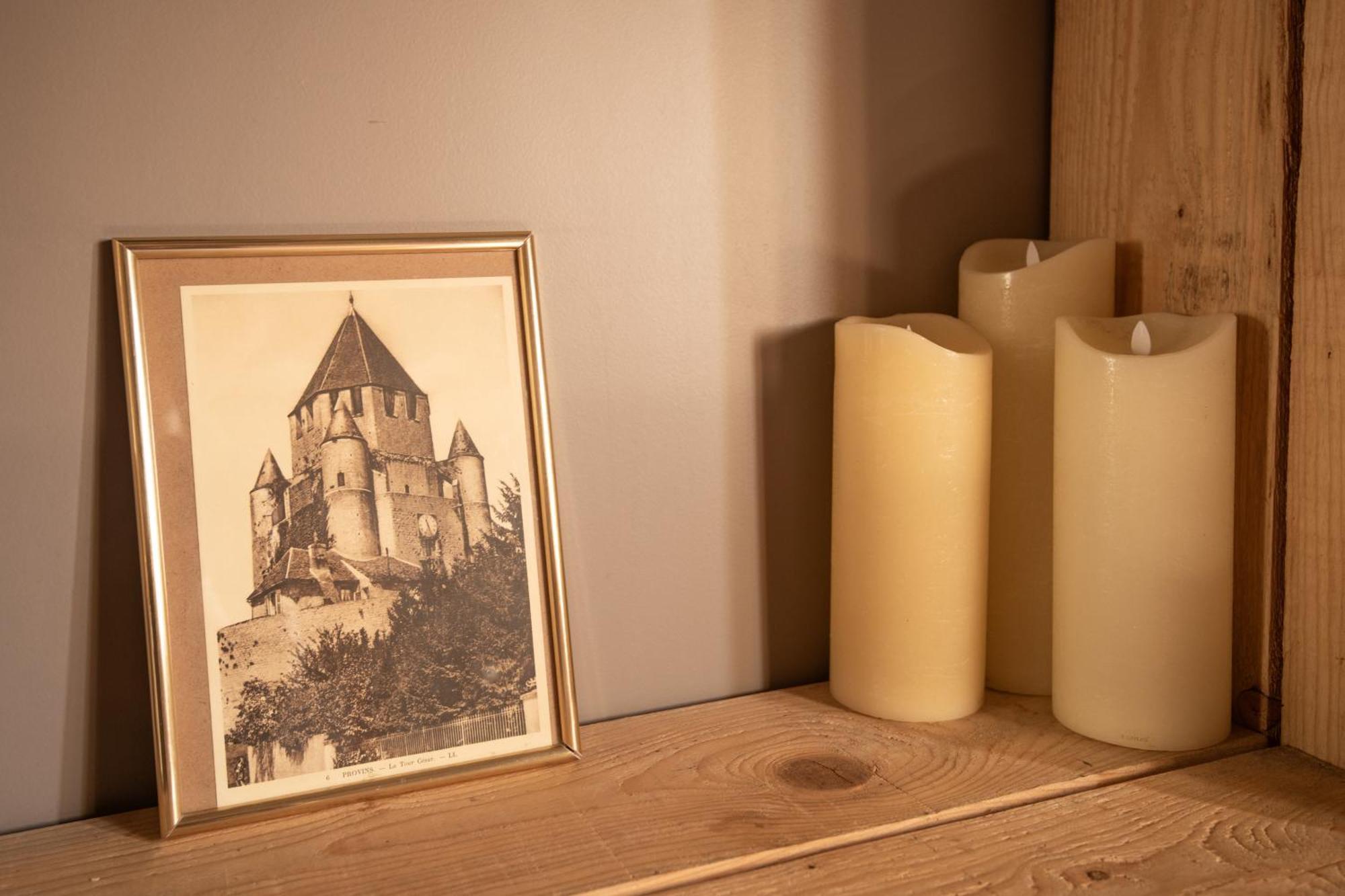 J&J Room - Hébergement d'exception prés de Provins! Le Bas Courton Exterior foto